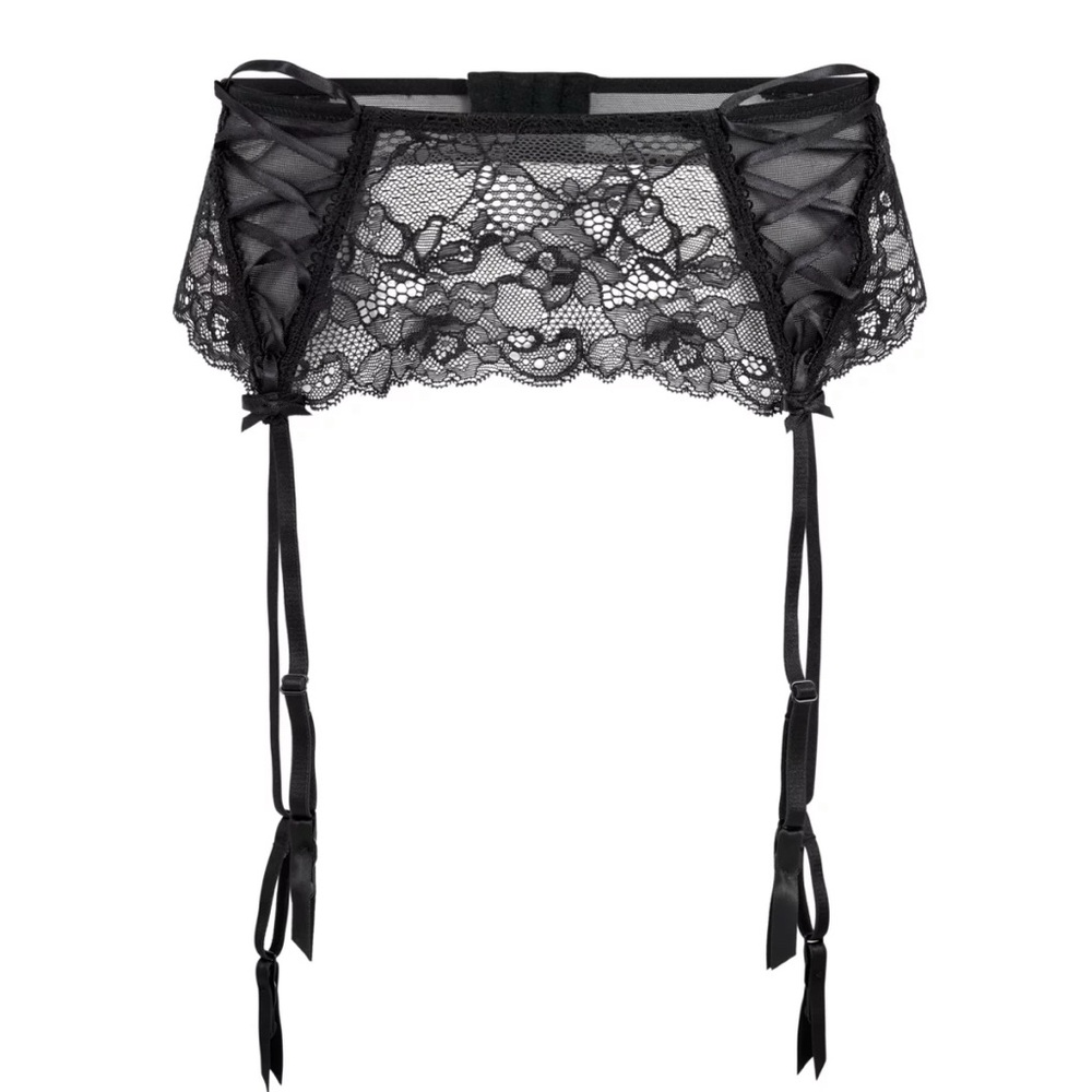 Elegant Black Lace Garter Belt
Never worn!